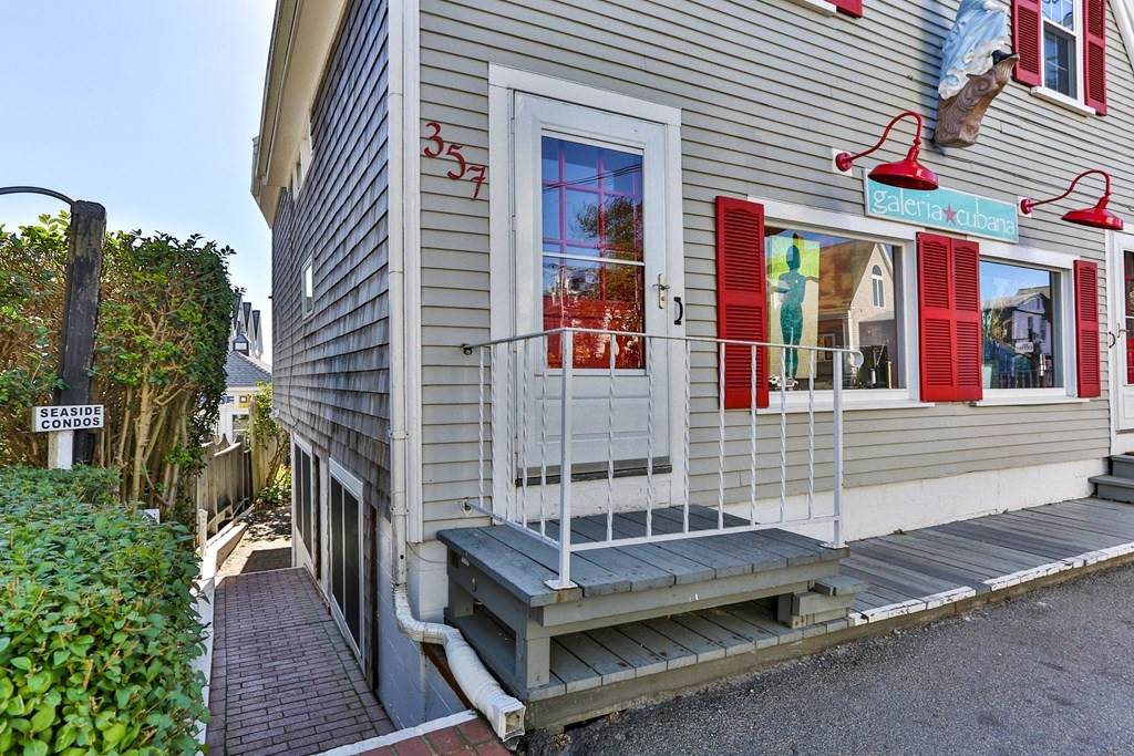 357 Commercial Street - Photo 1