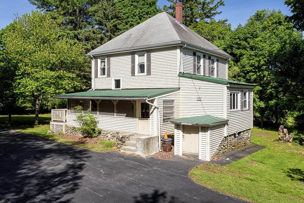 47 Green St - Photo 1