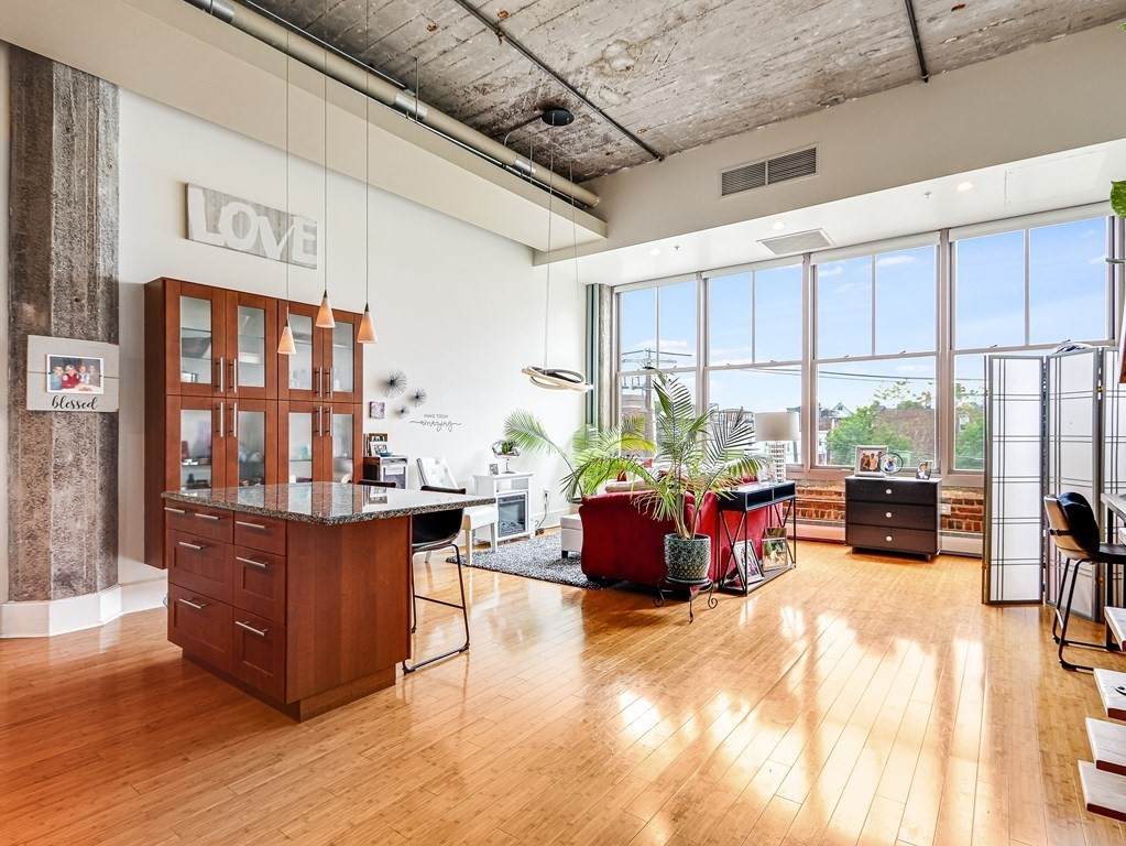 156 Porter St - Photo 1