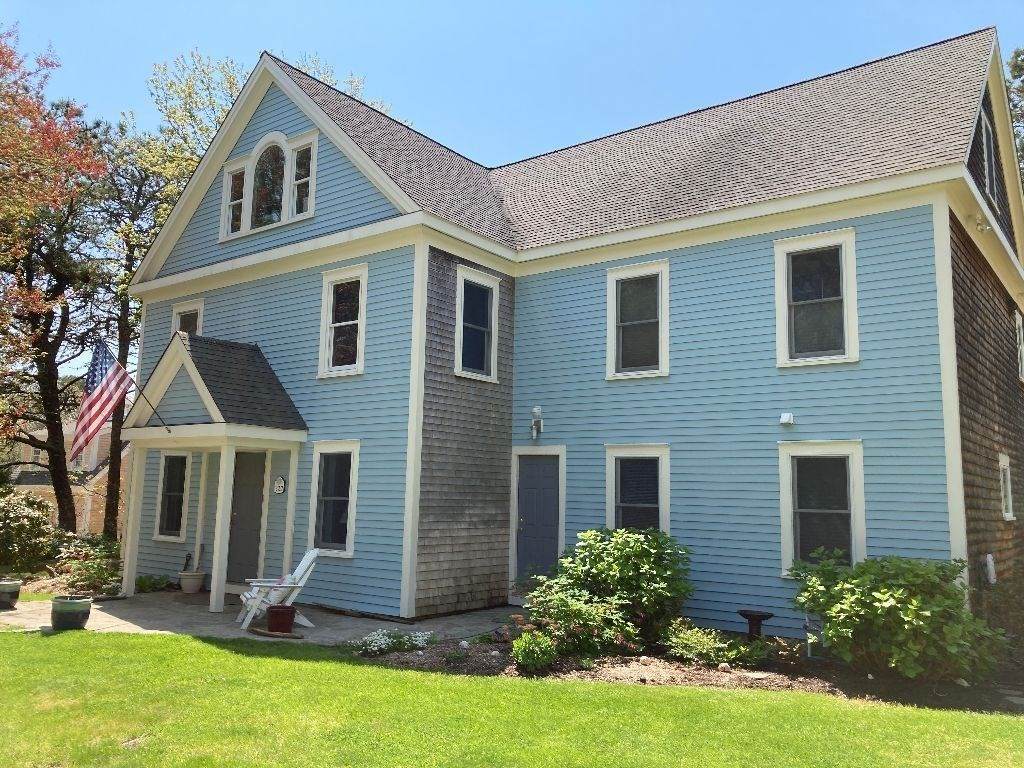 322 Pleasant St - Photo 1