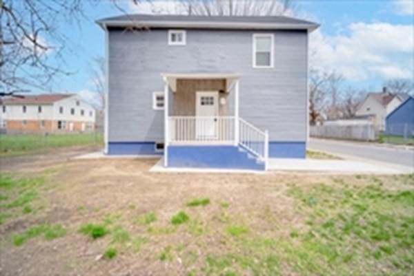 54 Queen St - Photo 1