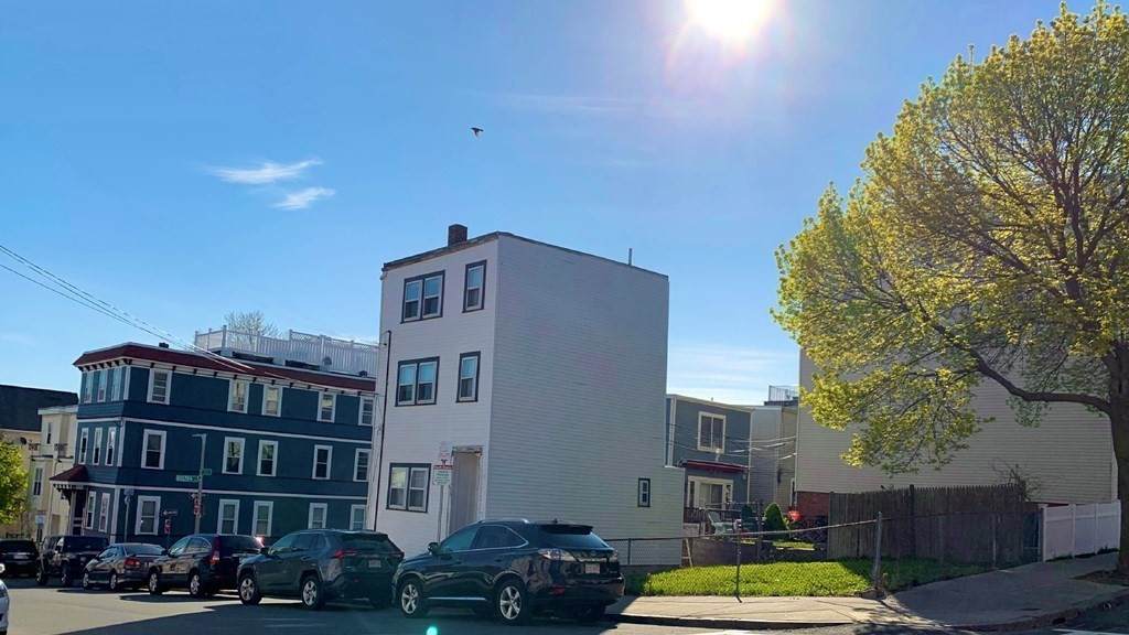 175 F Street - Photo 1