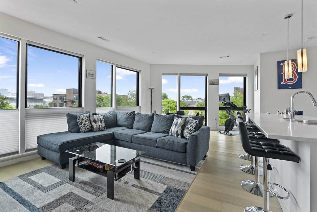 45 W 3rd Street - Photo 1