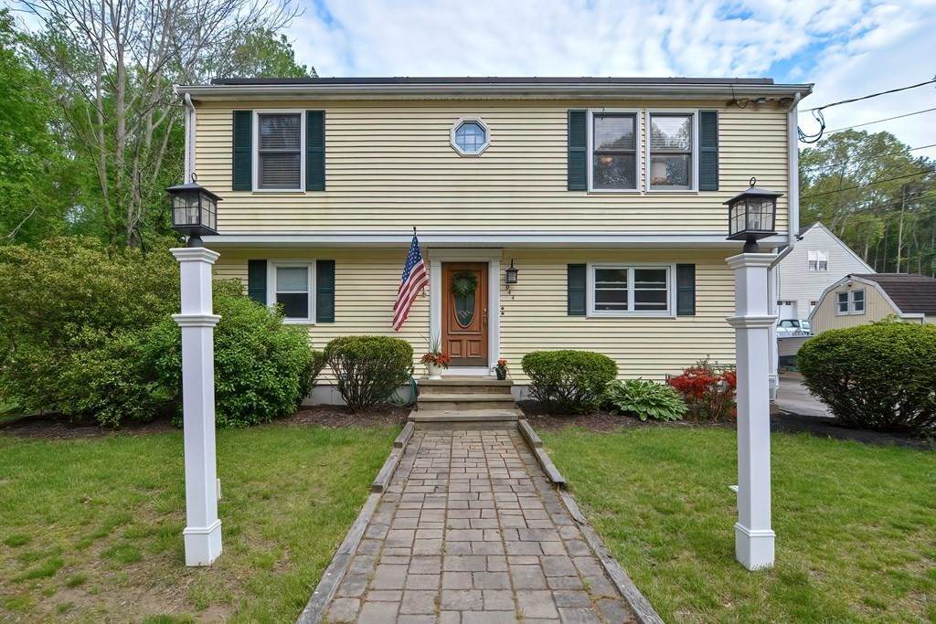 944 Washington St - Photo 1