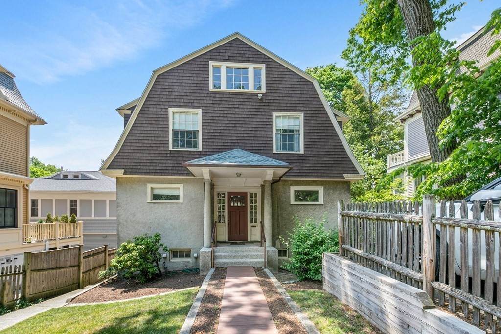 50 Concord Ave - Photo 1