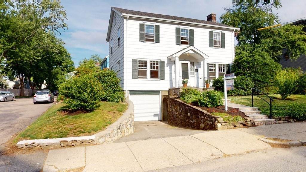 66 Walker St - Photo 1