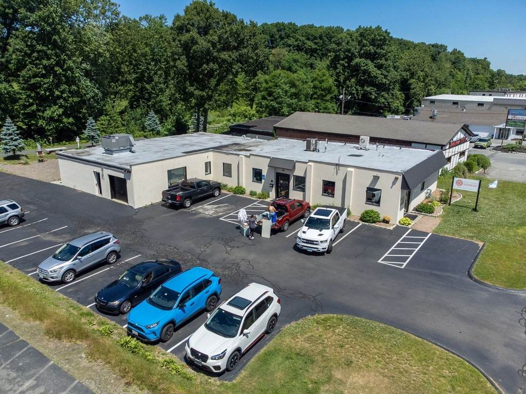 165 Shaker Rd - Photo 1