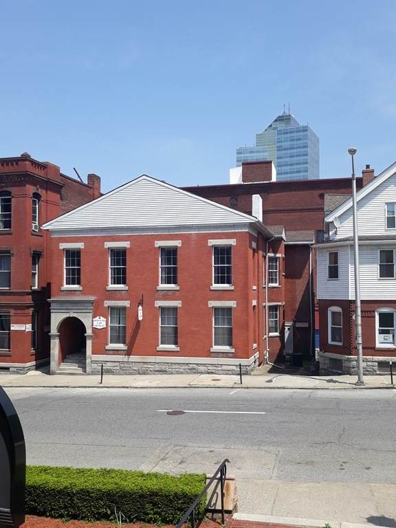 5 Irving St - Photo 1
