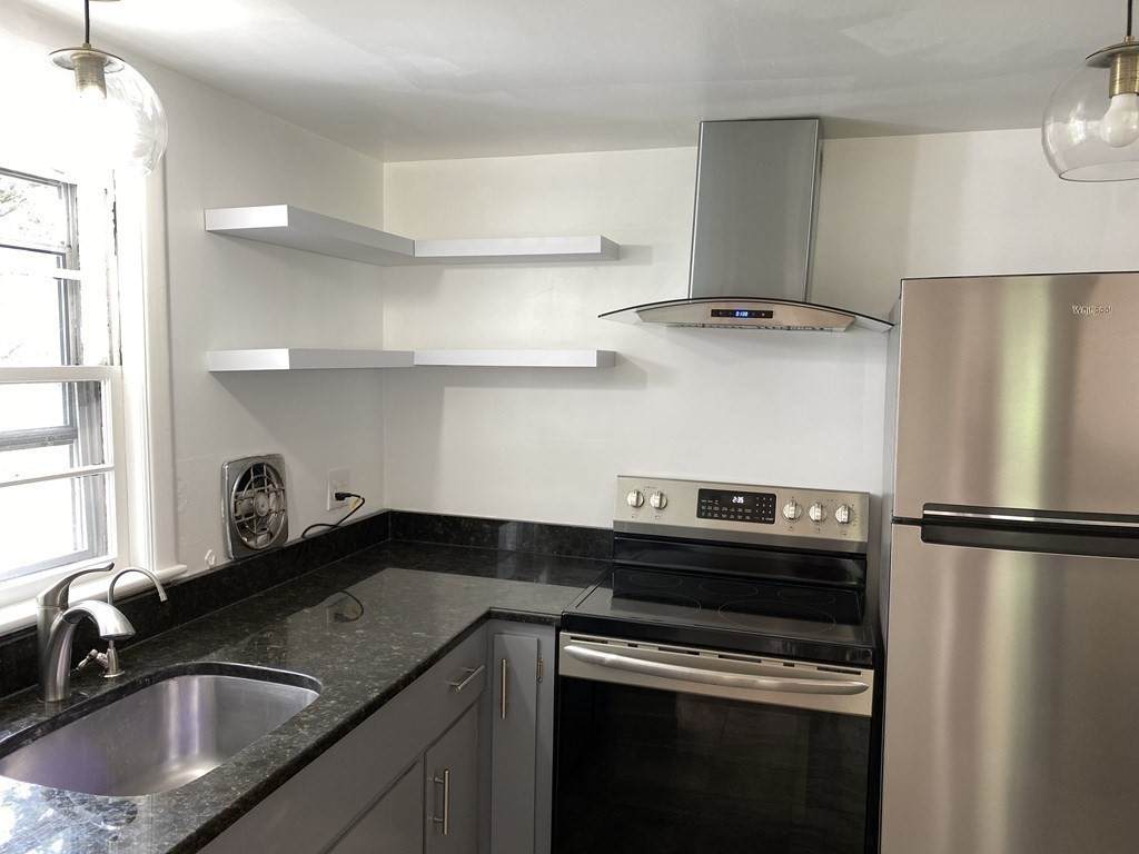 16 Christy Ln - Photo 1