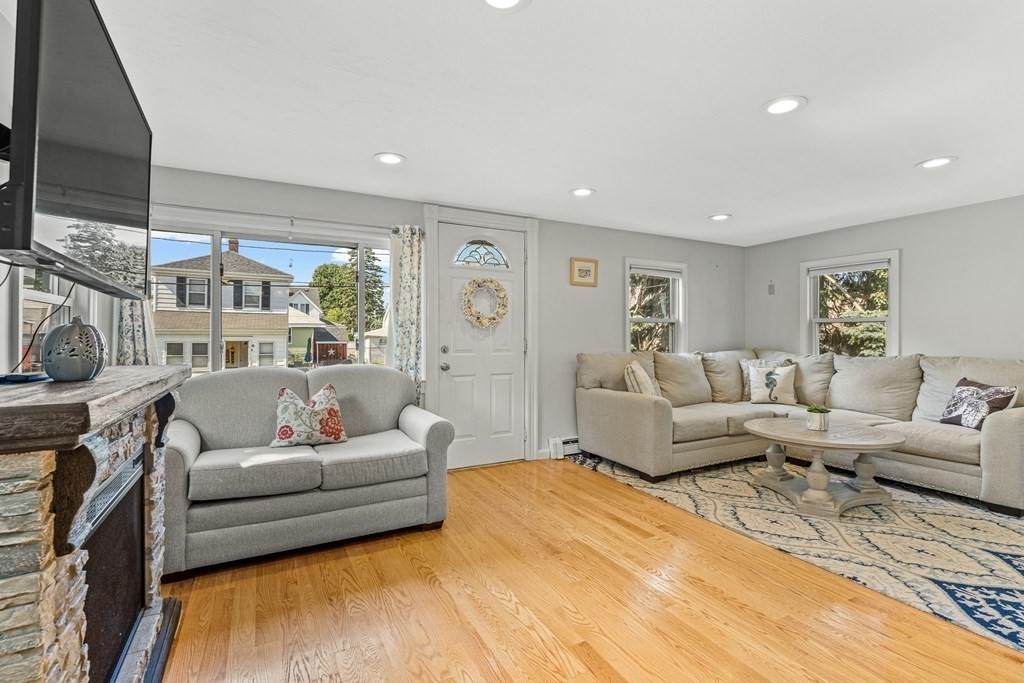 67 Littlefield St - Photo 1