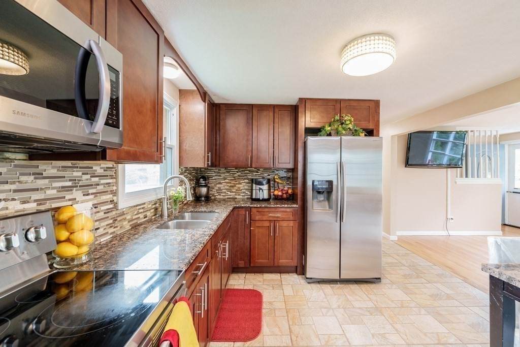 61 Lancaster Ave - Photo 1