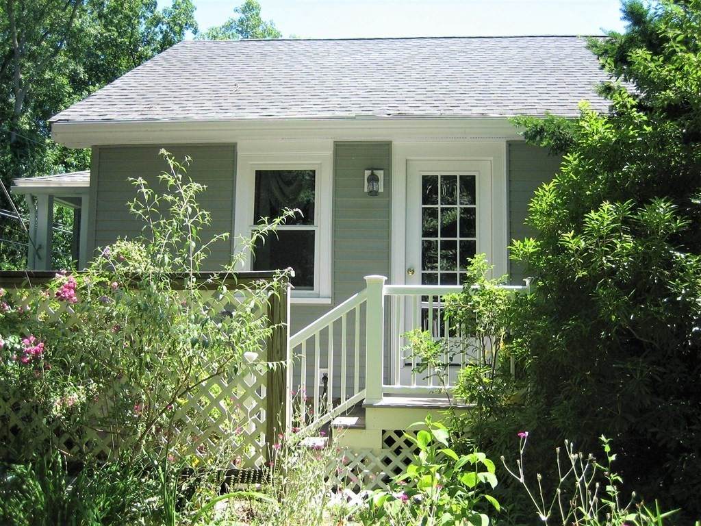40 Shaker Ln - Photo 1