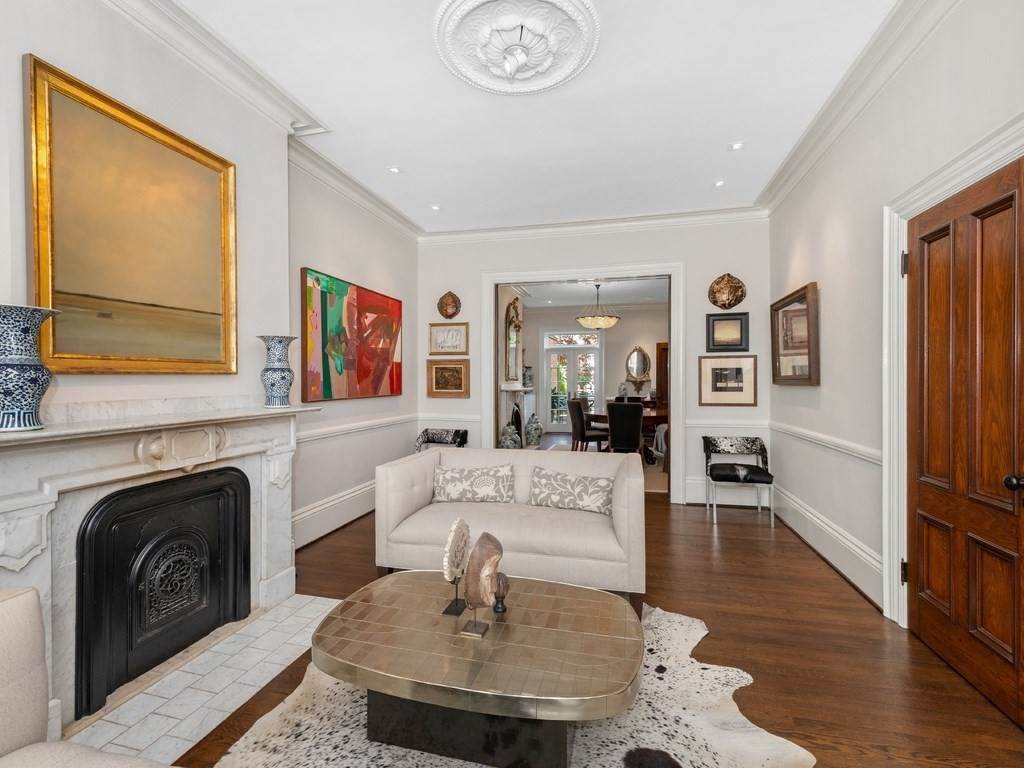 16 Auburn Street - Photo 1