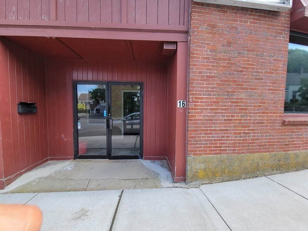 16 W Water St - Photo 1