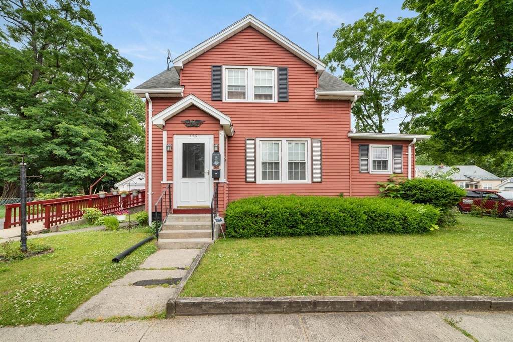 135 Wilber St - Photo 1