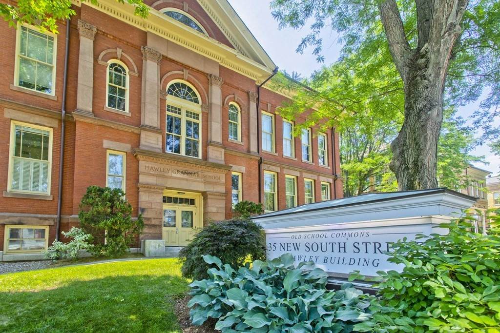 35 New South St. - Photo 1