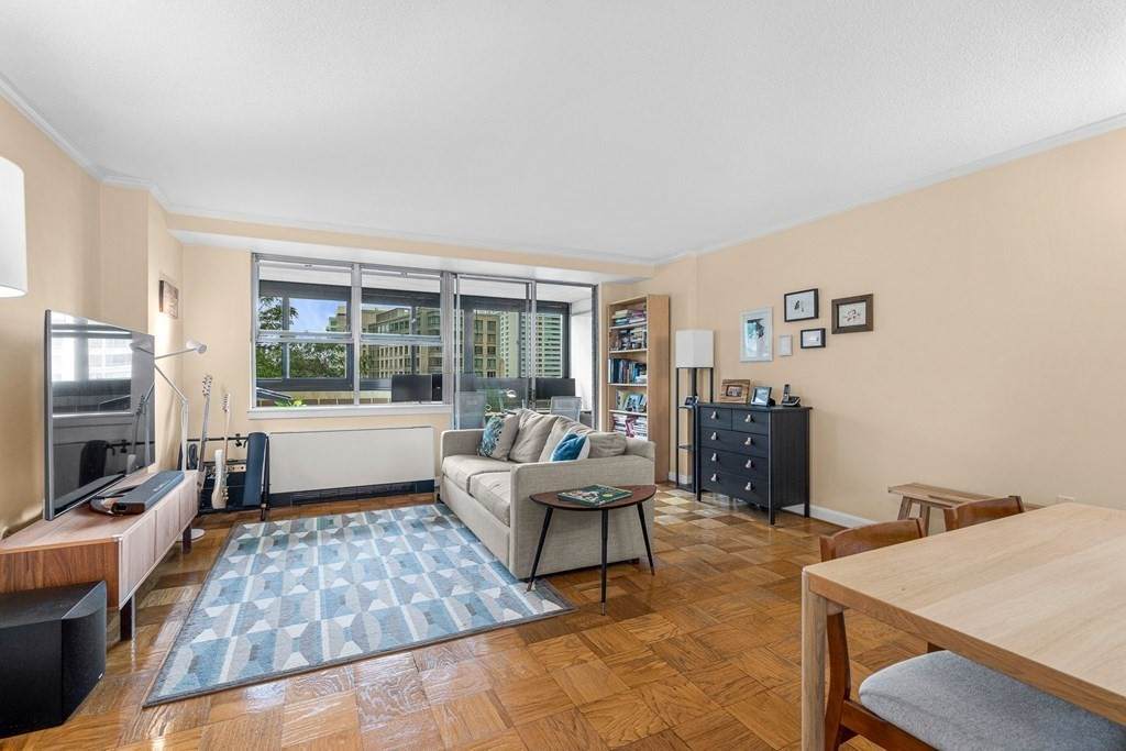 2 Hawthorne Place - Photo 1
