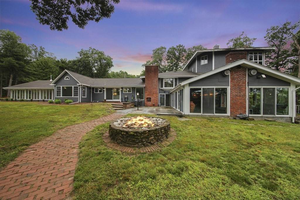 15 Woodhill Road - Photo 1