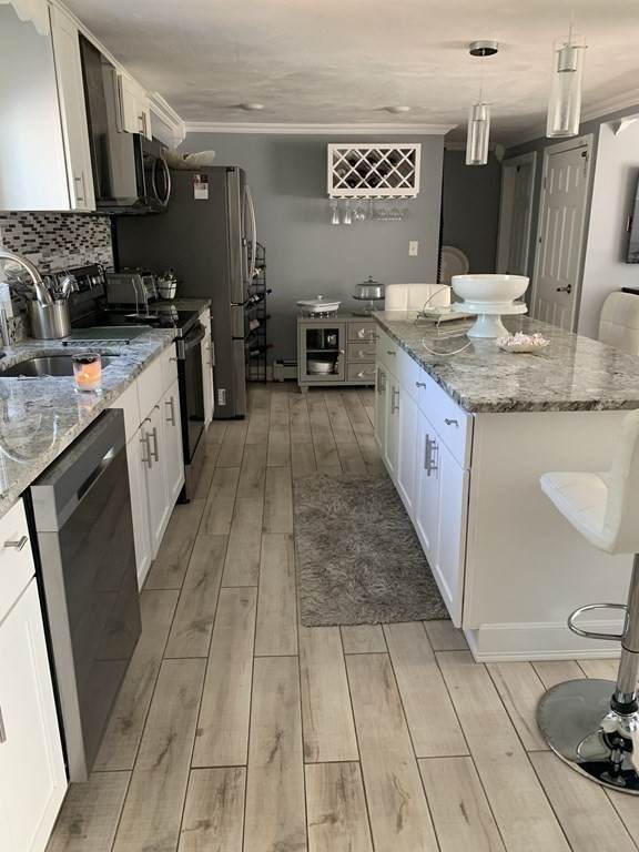 27 Freeman St - Photo 1