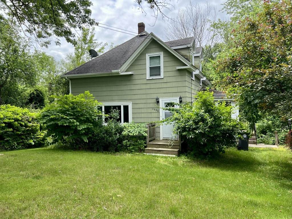1036 Broadway - Photo 1