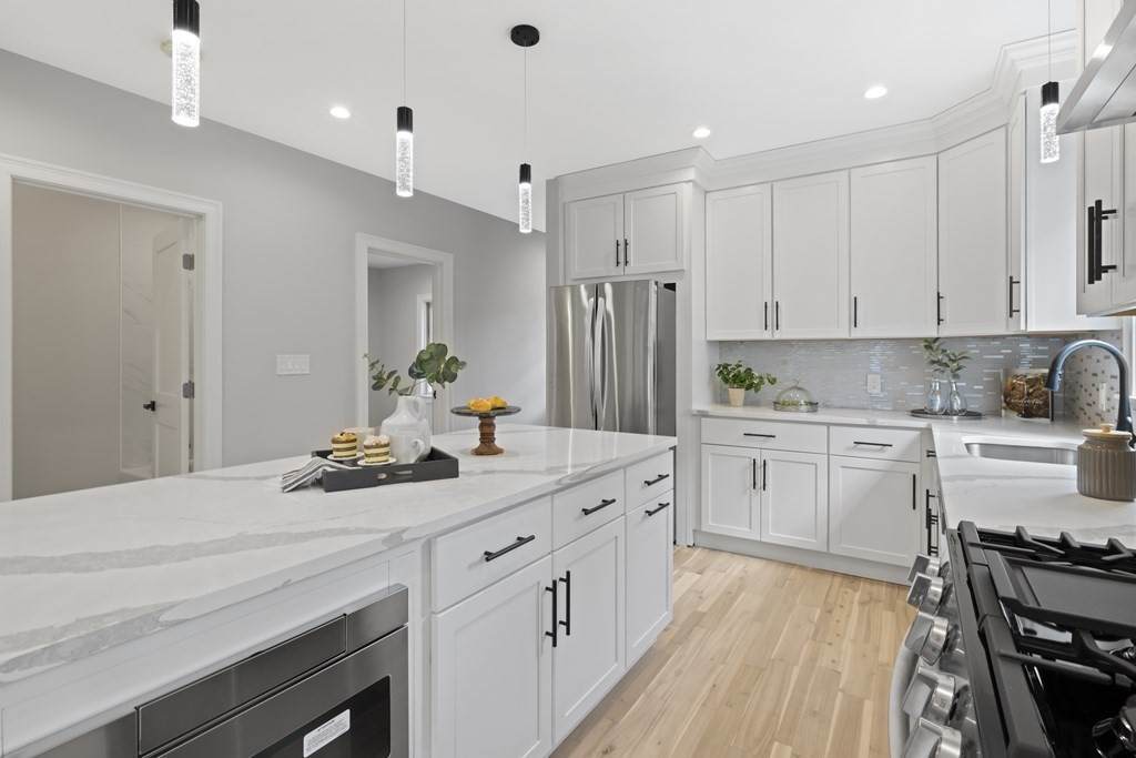 22 Benjamin Rd - Photo 1
