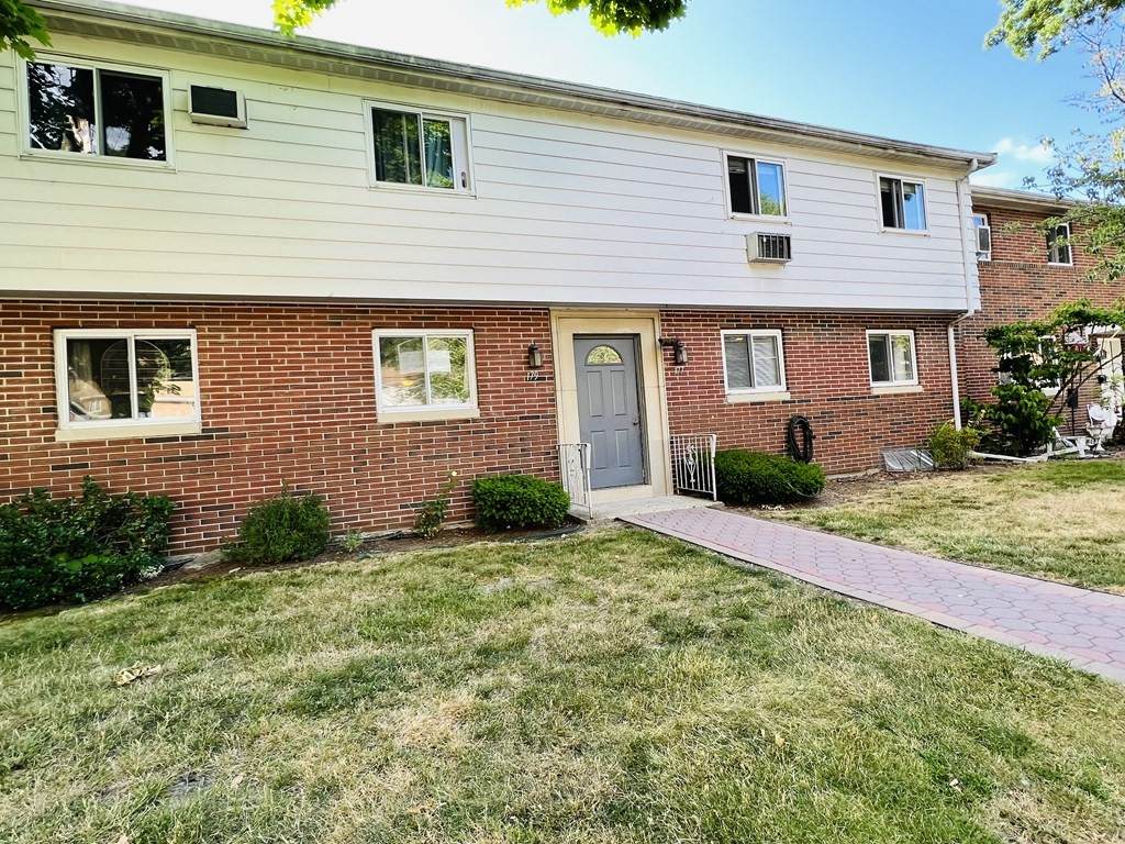 177 Bishop Dr - Photo 1