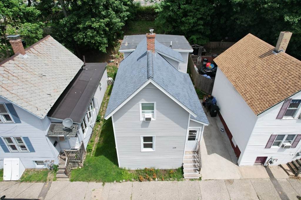 126 River St - Photo 1