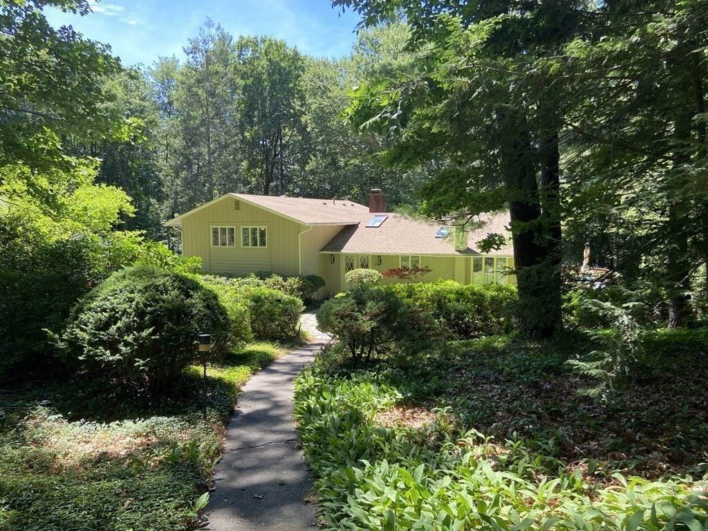 171 Heatherstone Road - Photo 1
