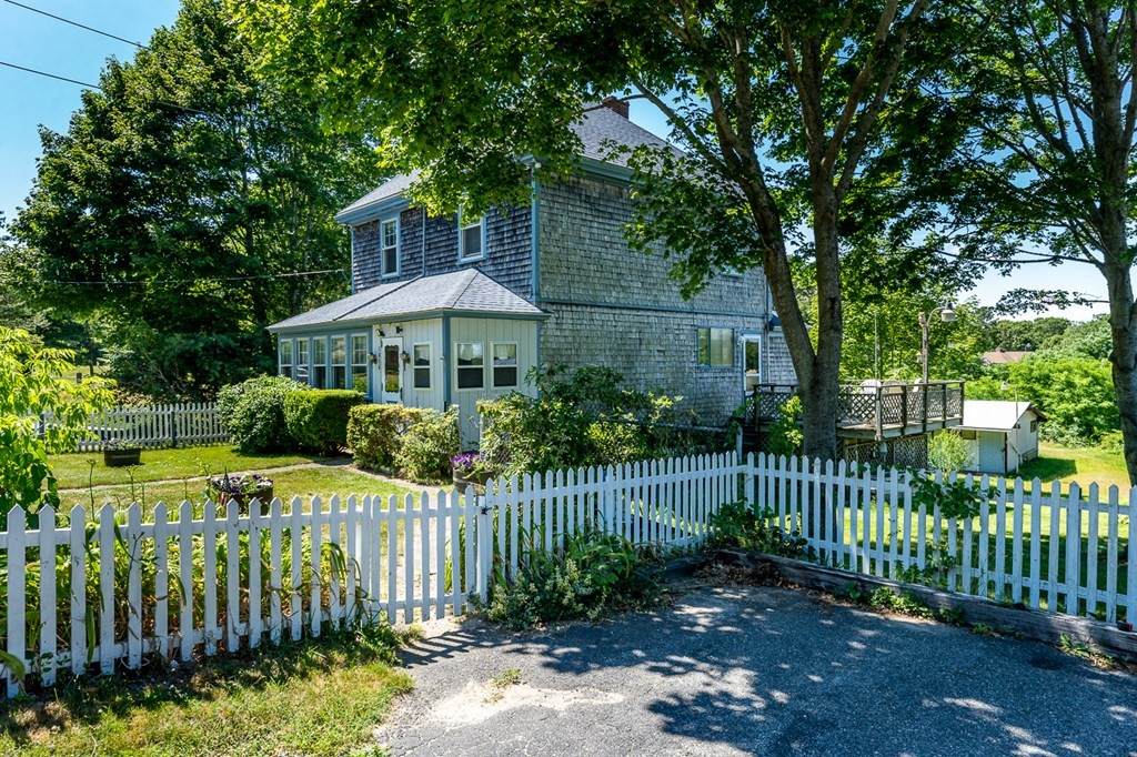 1054 County Road - Photo 1