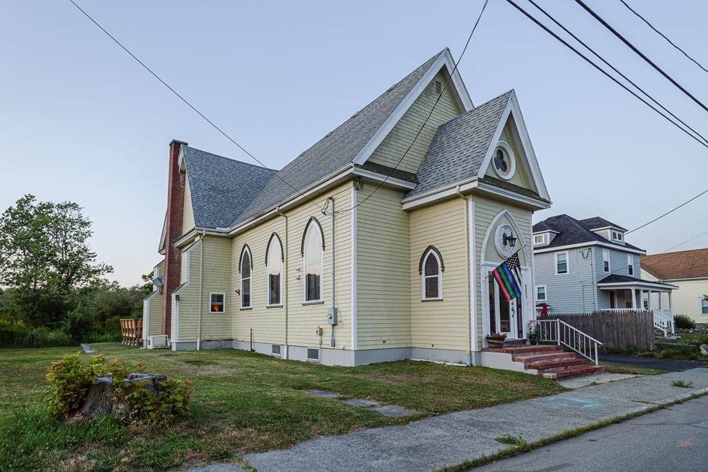 280 Main St - Photo 1