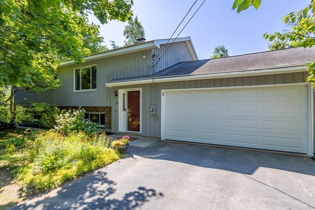 23 Douglas Dr - Photo 1