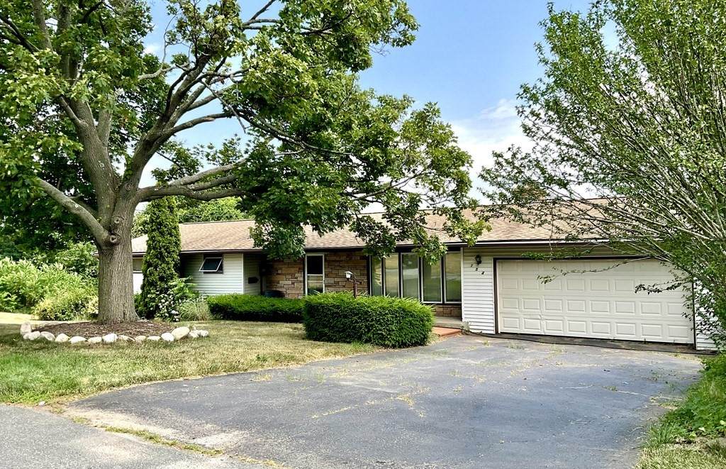 154 Huron Ave - Photo 1