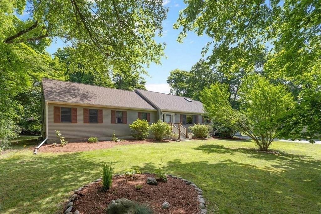 8 Langdon Ln - Photo 1