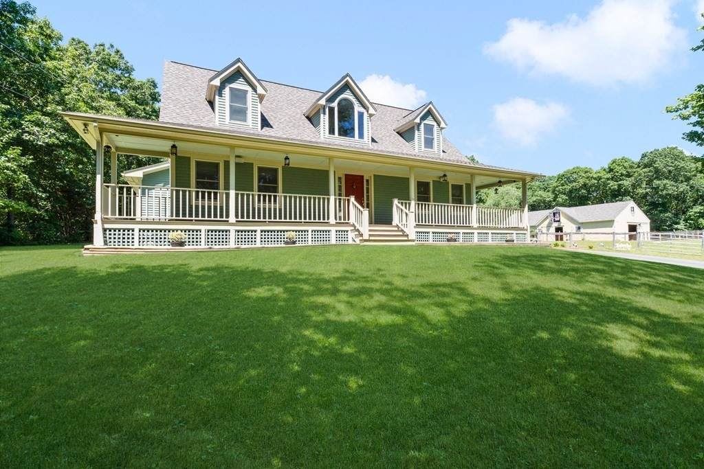 230 Anawan St - Photo 1