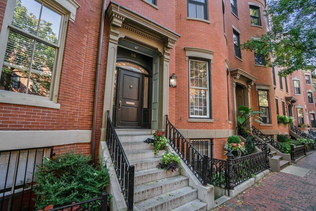 86 Waltham Street - Photo 1