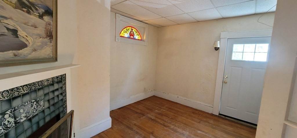 35 Avon St - Photo 1