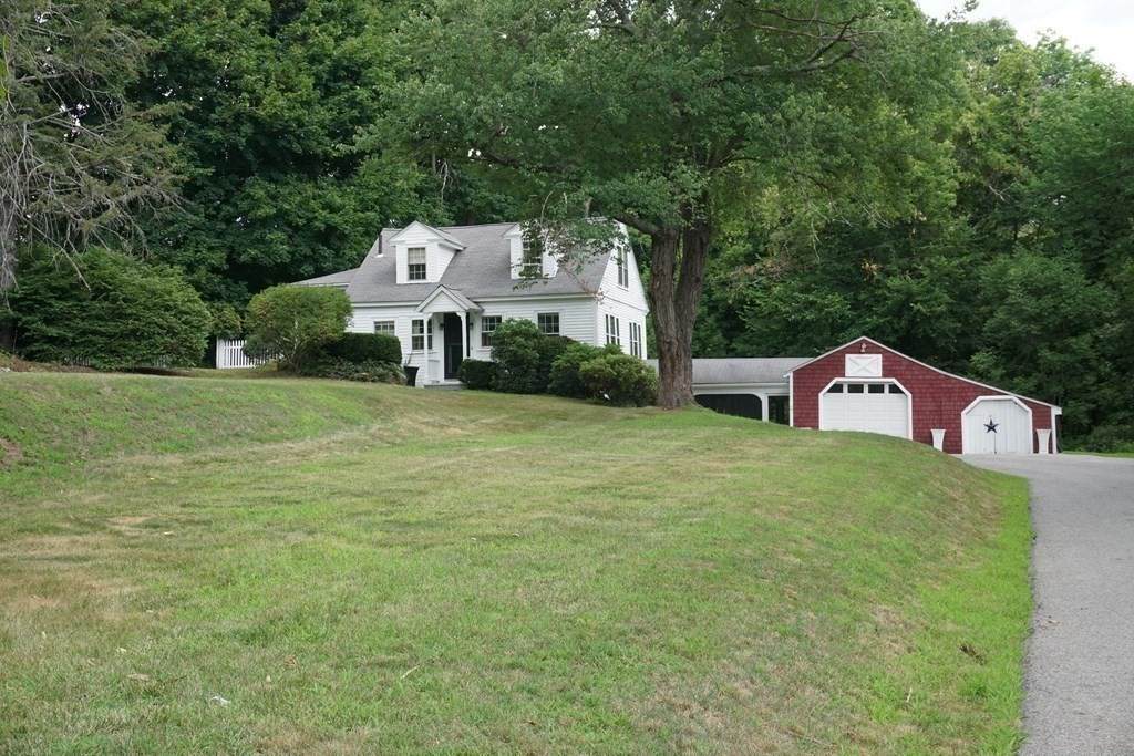 122 Boston Road - Photo 1