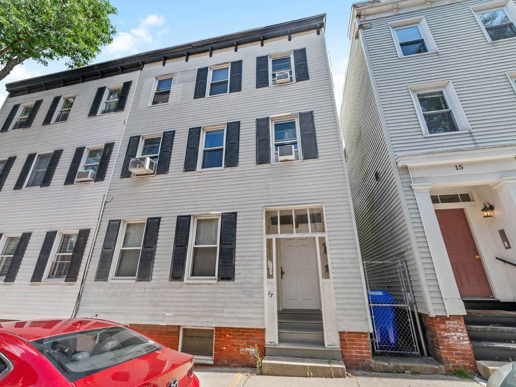 17 Mystic Street - Photo 1