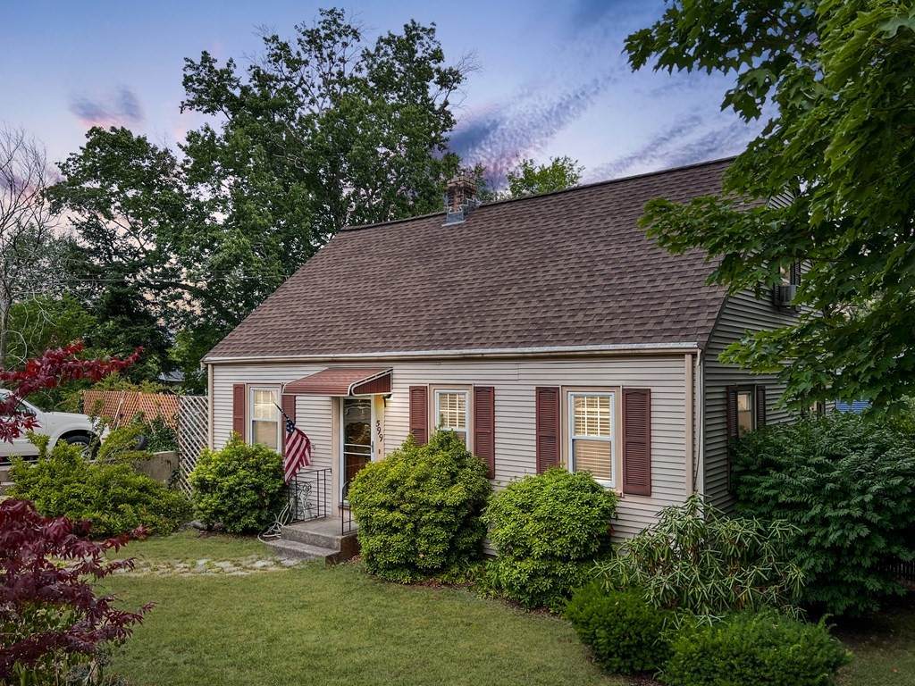 599 Union St - Photo 1