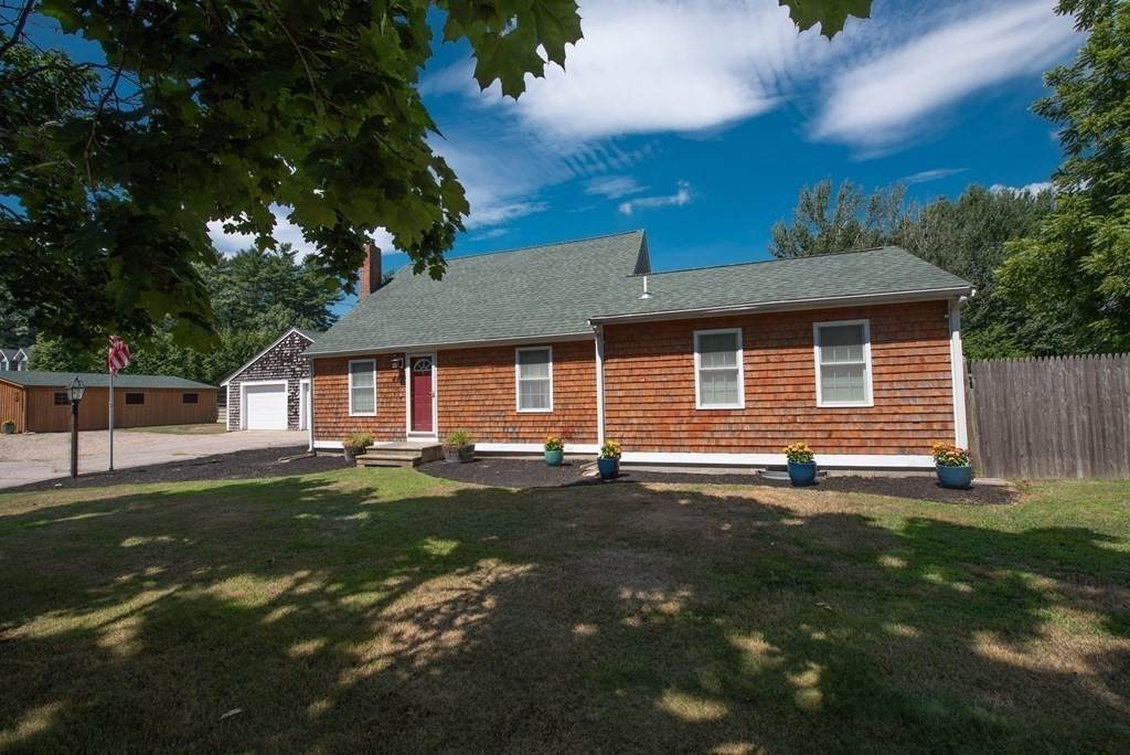 442 Thompson Street - Photo 1