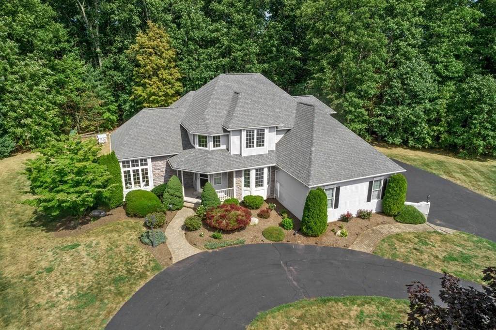 20 Tiffany Cir - Photo 1
