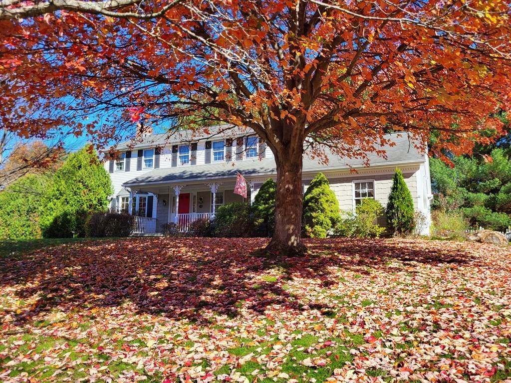 23 Carriage Ln - Photo 1