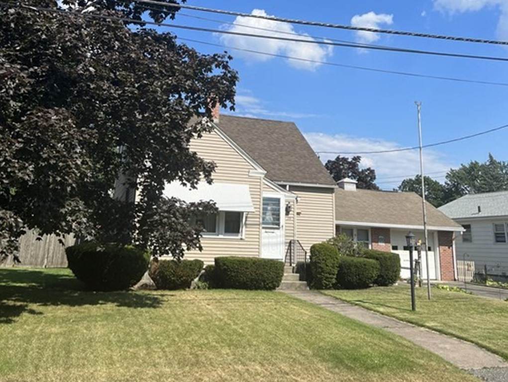 24 Laurel Street - Photo 1