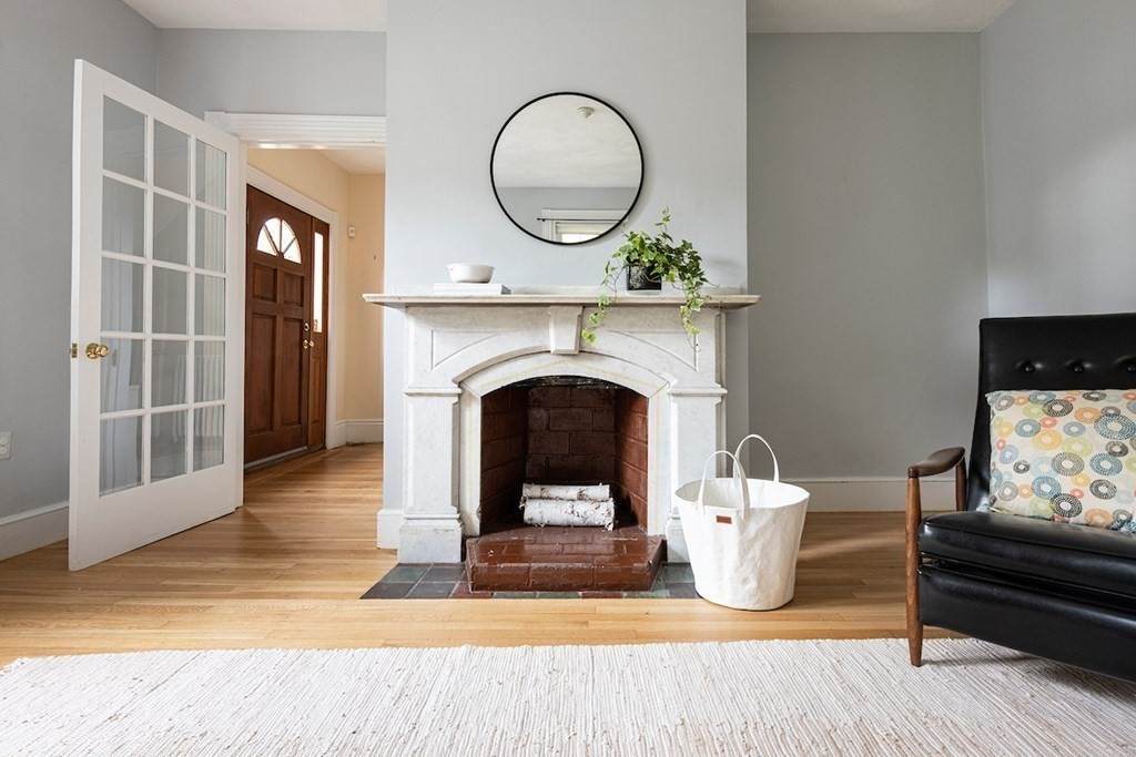 24 Central St - Photo 1