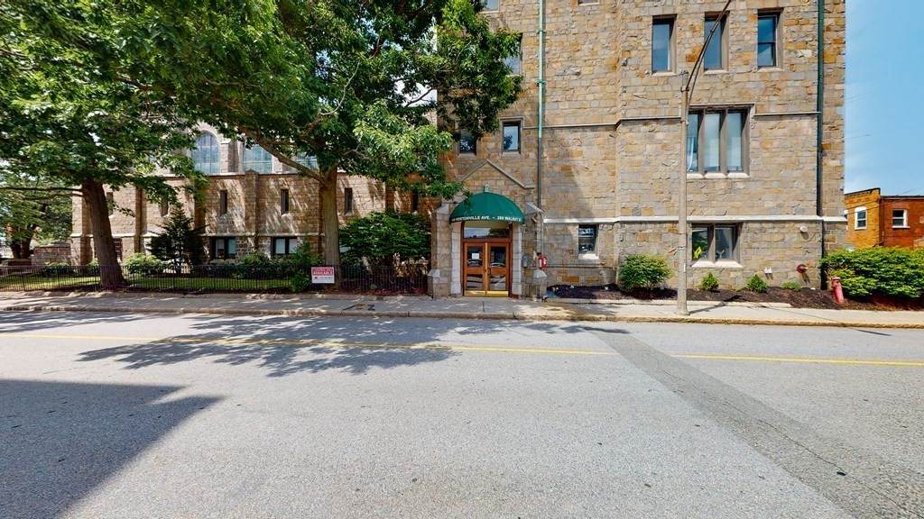 288 Walnut St - Photo 1