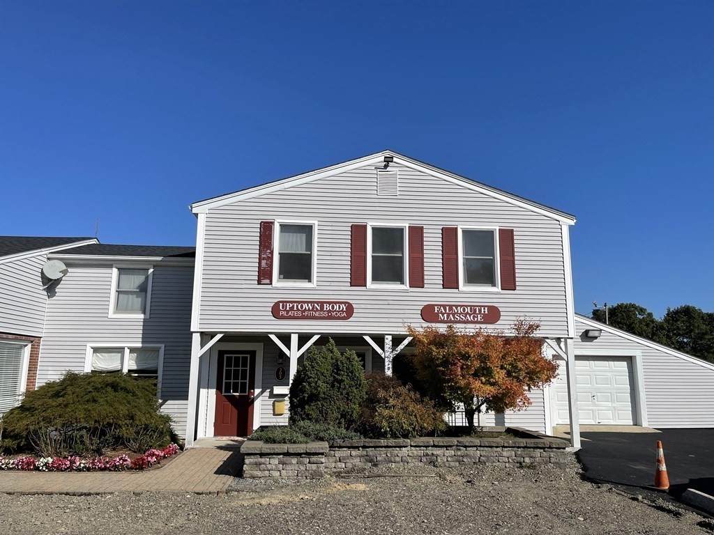 303 Dillingham Ave - Photo 1