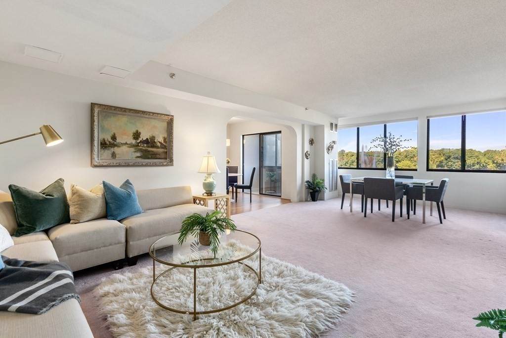250 Hammond Pond Pkwy - Photo 1