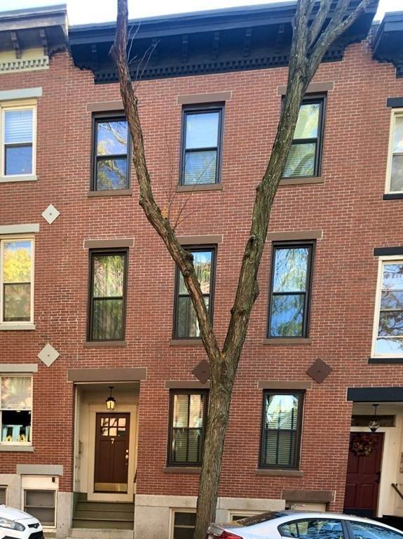 7 Auburn Street - Photo 1