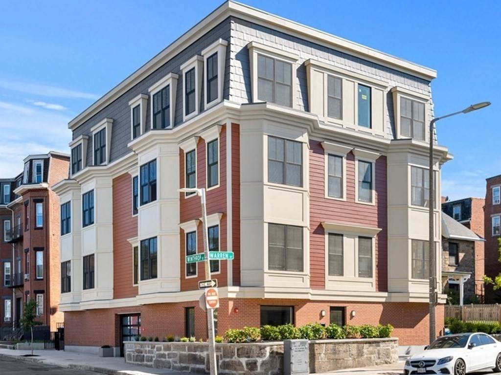 124 Warren Street - Photo 1