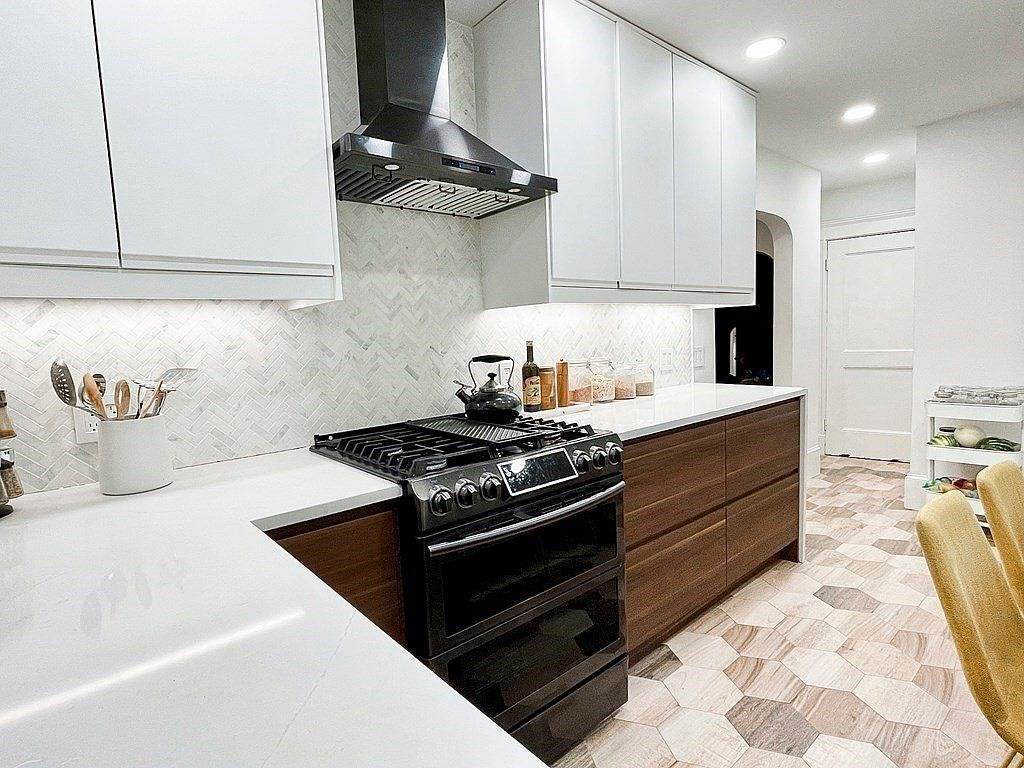 88 Naples Rd - Photo 1
